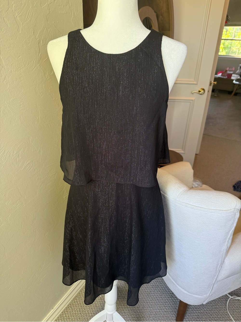 Halston Black Silver Tinsel Tiered Cocktail Dress Sleeveless Size 6